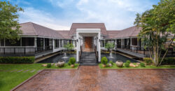Lanna Thara Luxury Mansion